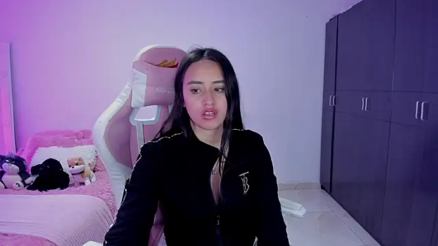 Tinylottie's cam snapshot