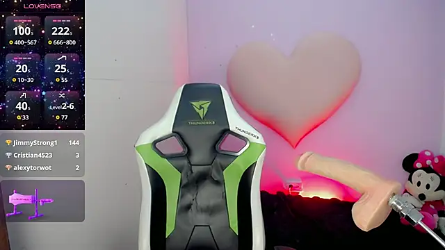 Isabella_saenzz_'s cam snapshot