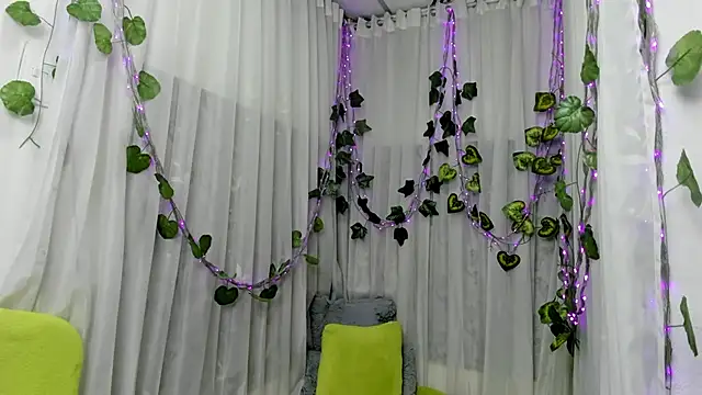 RebeccaThompson's cam snapshot