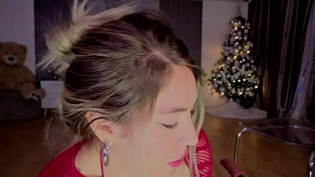 HannaByron's cam snapshot