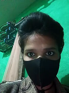 Hoty_girl_143's cam snapshot