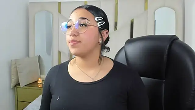 IsabellRodriguez18's cam snapshot