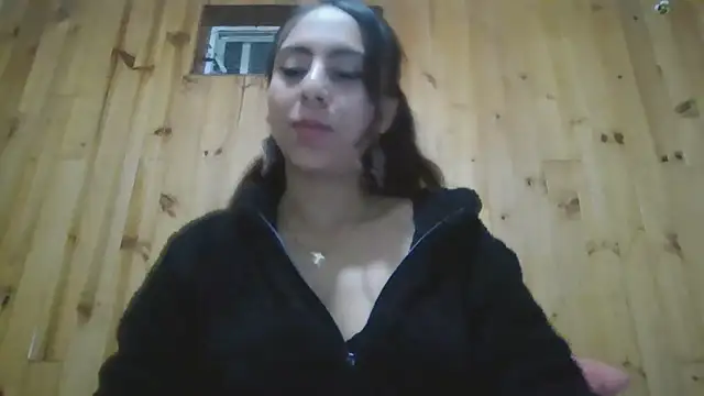 Roselingalvis13's cam snapshot