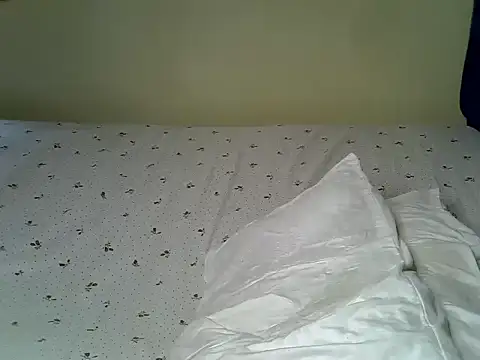 Lovelyheers's cam snapshot