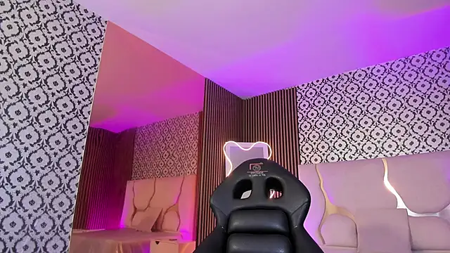 penelope_tay1's cam snapshot