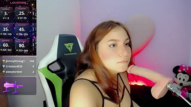 Isabella_saenzz_'s cam snapshot