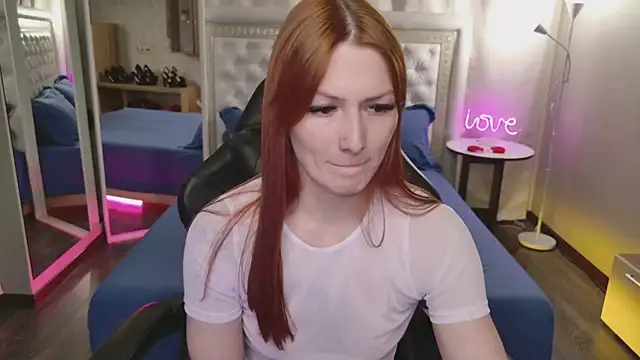 Alice_on_fire's cam snapshot