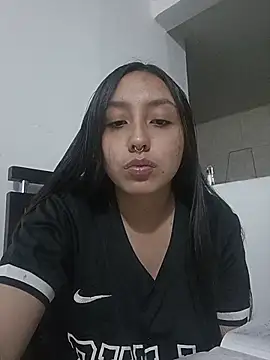 naughtygoddesss_'s cam snapshot