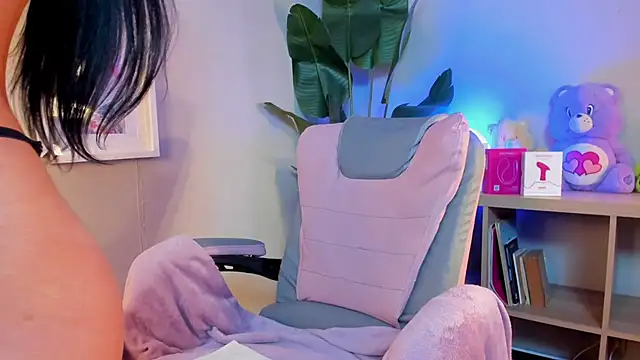 Emma_Lirys's cam snapshot