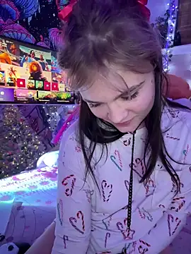 Cutiepiespanks's cam snapshot