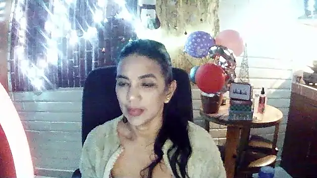 MiiaVelasquez's cam snapshot