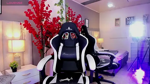 alana_rousee's cam snapshot