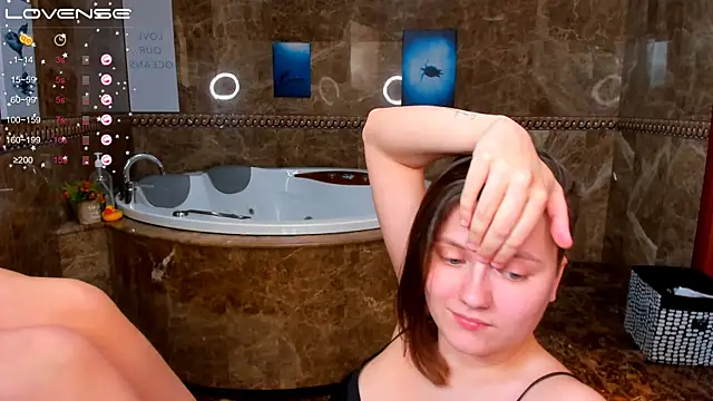 MelindaTin's cam snapshot