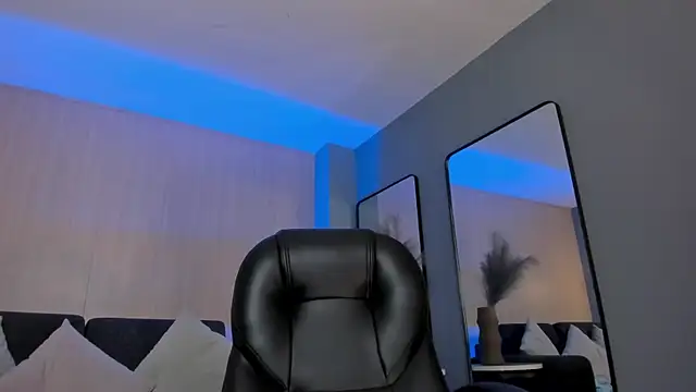 ErikaBenz_'s cam snapshot