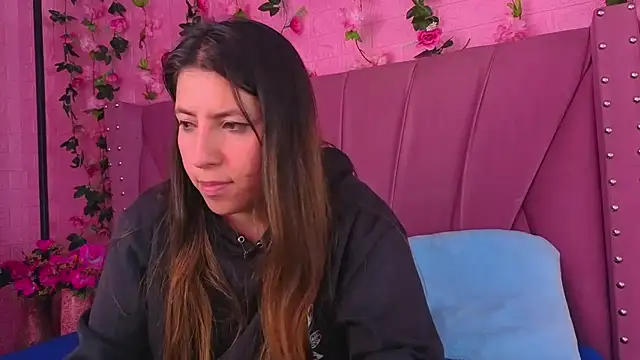 Alyy_Brown's cam snapshot