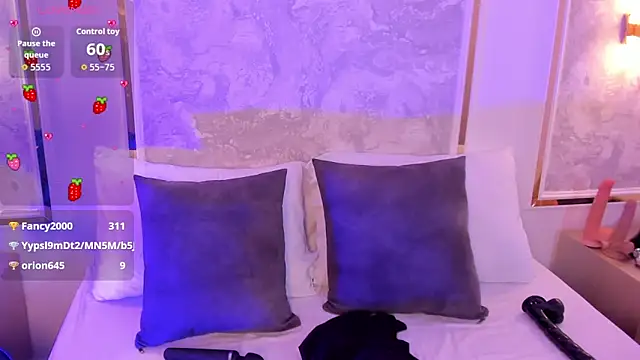 doll_eyees_'s cam snapshot