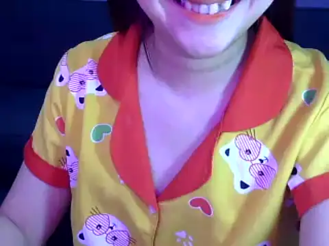 Bee_2k's cam snapshot