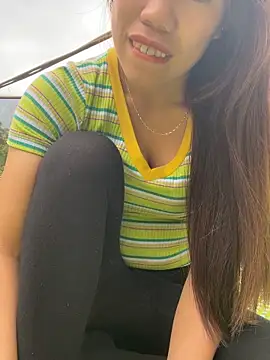 nhinhi-sexy's web cam