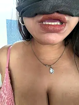 Indiancouple35's cam snapshot