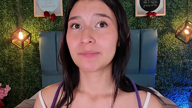 Rubyvixxen_'s cam snapshot