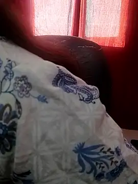 pari_rani7's cam snapshot