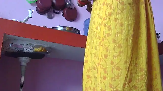 Pooja-suman's cam snapshot