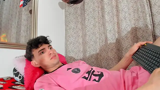 orlando_yate's cam snapshot