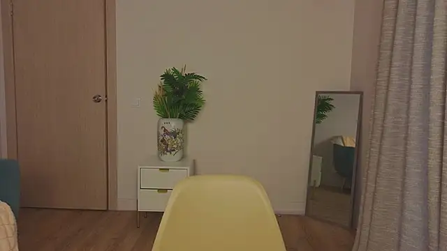 EmiliaDroll's cam snapshot