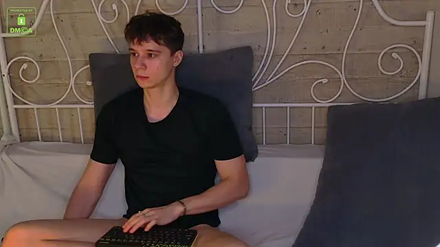 AnthonyHall's cam snapshot