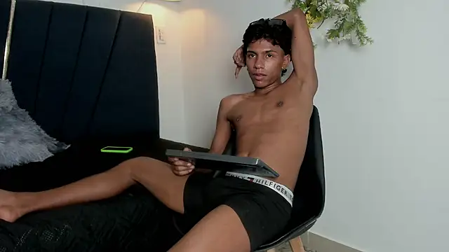 ryder_cum23's cam snapshot