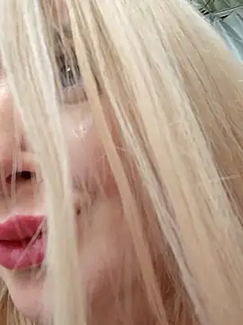 LadyLolyPop_'s cam snapshot