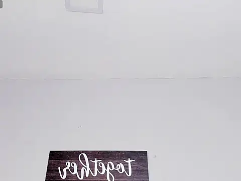 kylie1_ls's cam snapshot