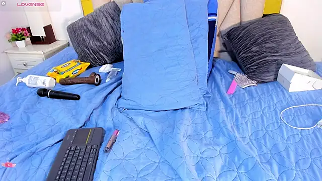 vahiolet_fuentes's cam snapshot