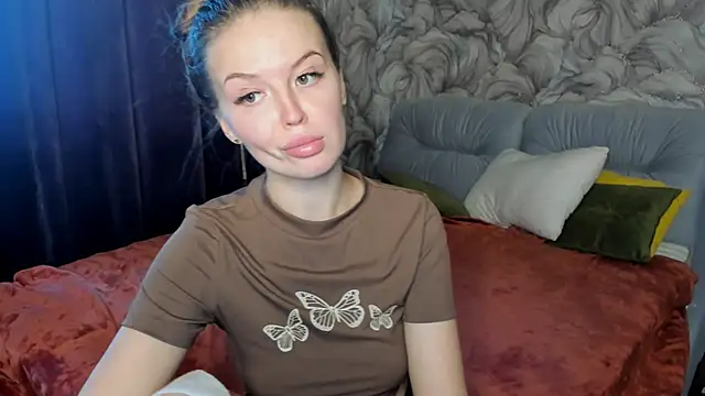 LaurennHill's cam snapshot