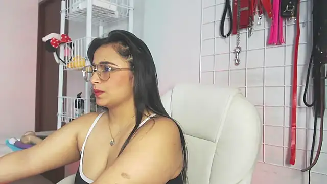 _adahara_queen's cam snapshot