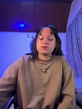 Eymmy_24's cam snapshot