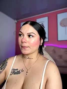 Megaan__More's cam snapshot