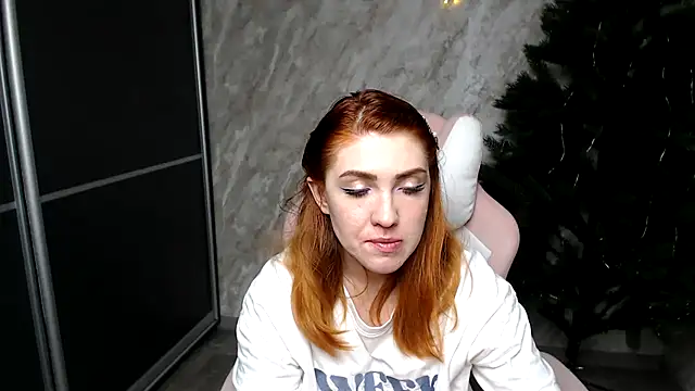 Reginasmilee's cam snapshot