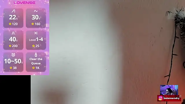 Alanna-sloppy live sex cam