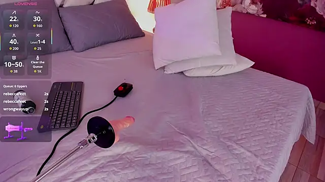 cloe_taylor__'s cam snapshot