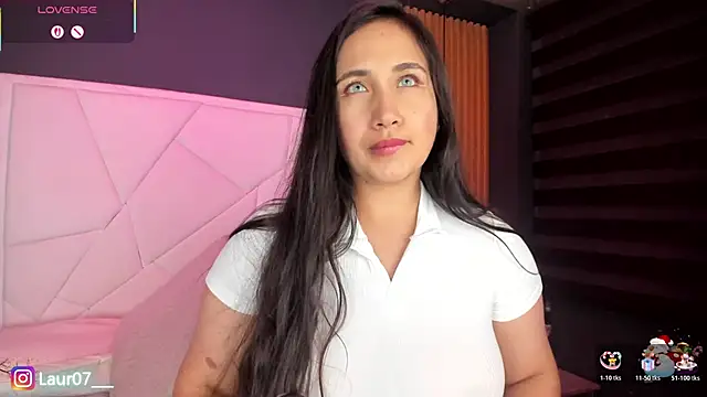 Lauroberts7's cam snapshot