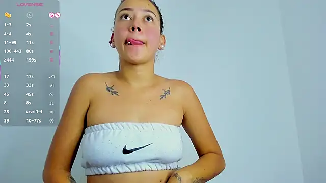 gaby_baby's cam snapshot