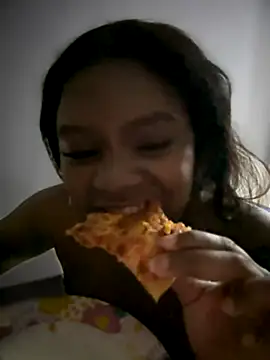 Tayra_Siny's cam snapshot