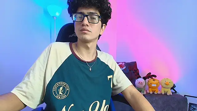 TylerWhite_'s cam snapshot