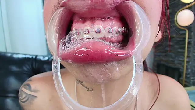 miss___abigail's cam snapshot