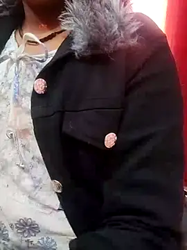 pari_rani7's cam snapshot