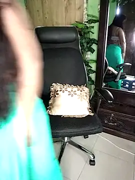 Idhika-Paul's cam snapshot