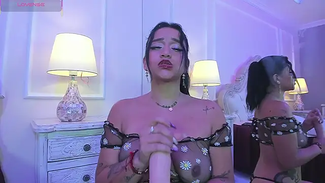 Bela_Jones live sex cam