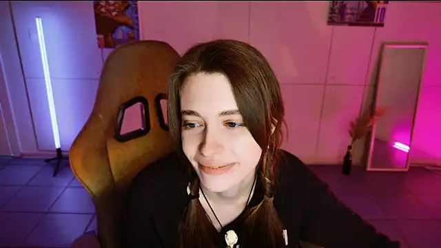 Yoka_paradoXXX live sex cam