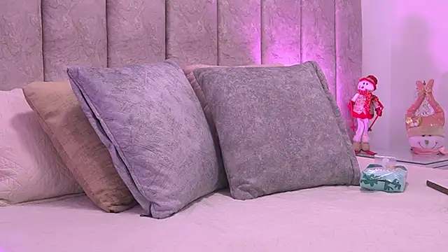 violeta_aroca's cam snapshot